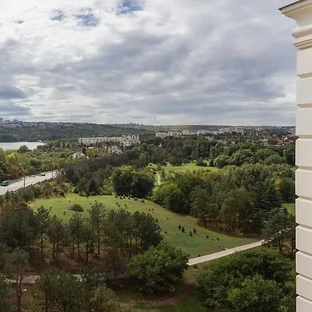 Luxury In The Superb Location